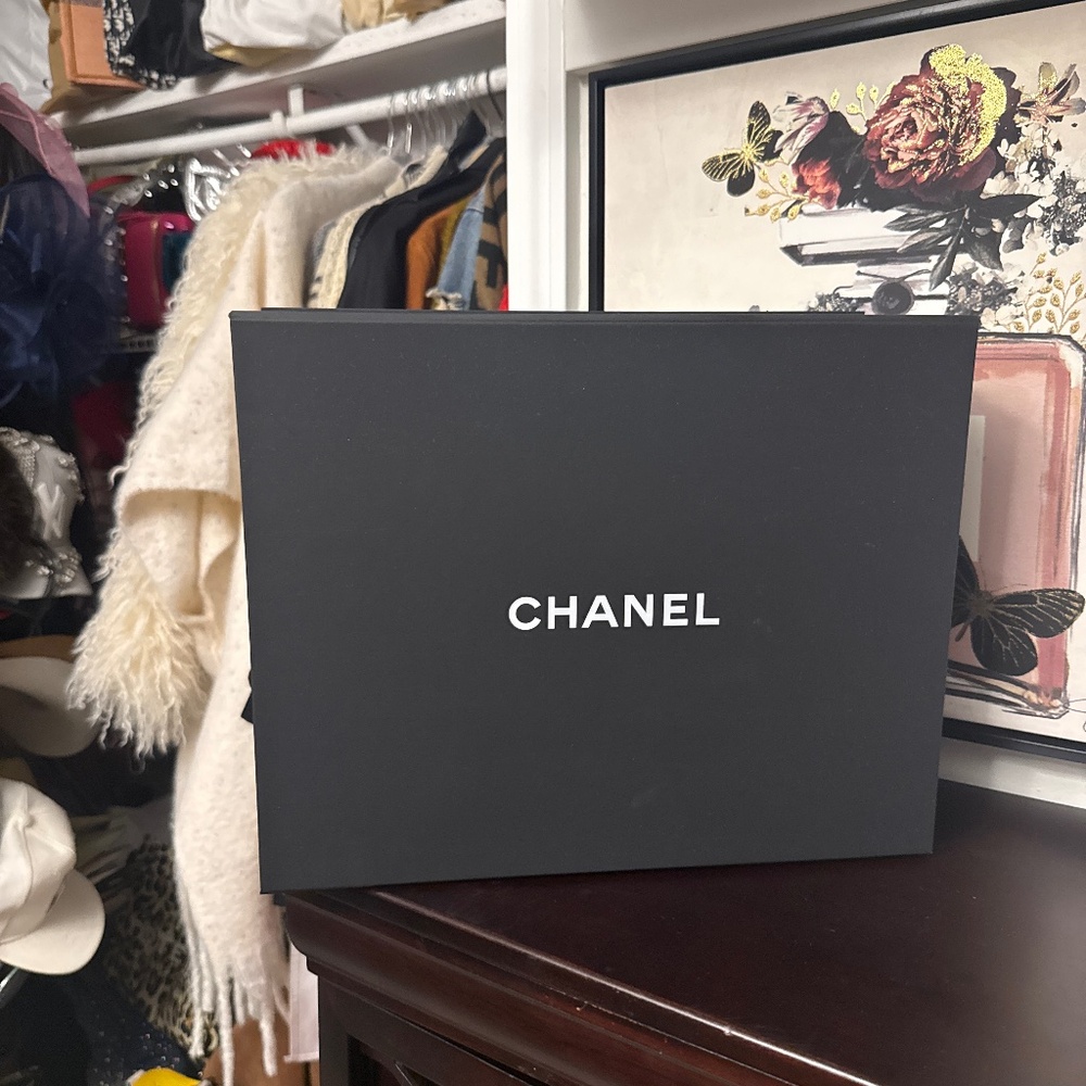 Chanel empty box